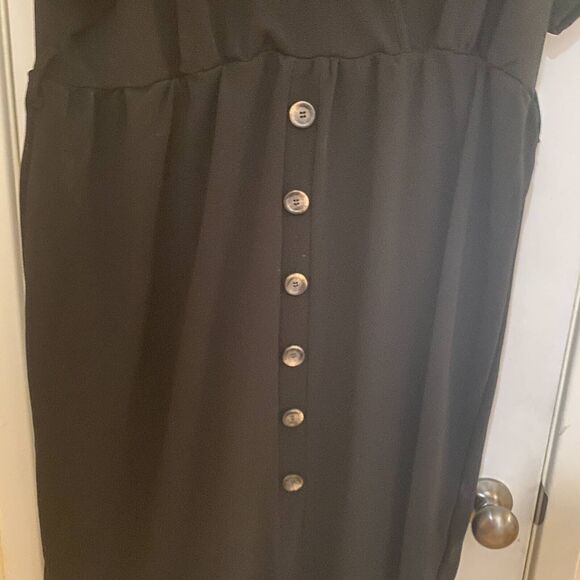 Boohoo Dress Womens 22 Black Sheath Midi Stretch Short Sleeve Button - Picture 3 of 10